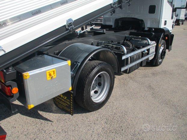 Iveco EUROCARGO 120/25 E5 RIBALTABILE TRILATERALE
