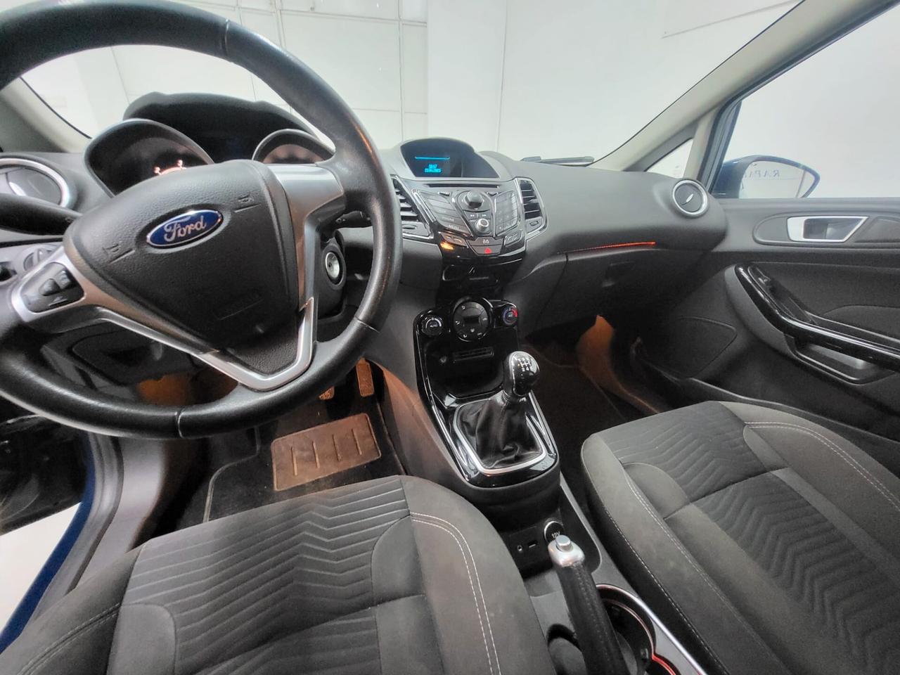 Ford Fiesta 1.5 TDCi 75CV 5 porte Titanium