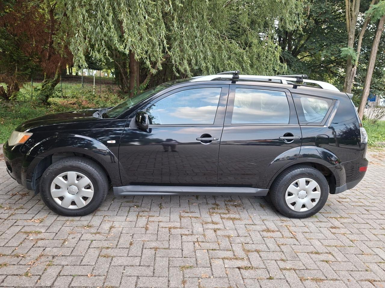 Mitsubishi Outlander 2.0 DI-D Invite DPF