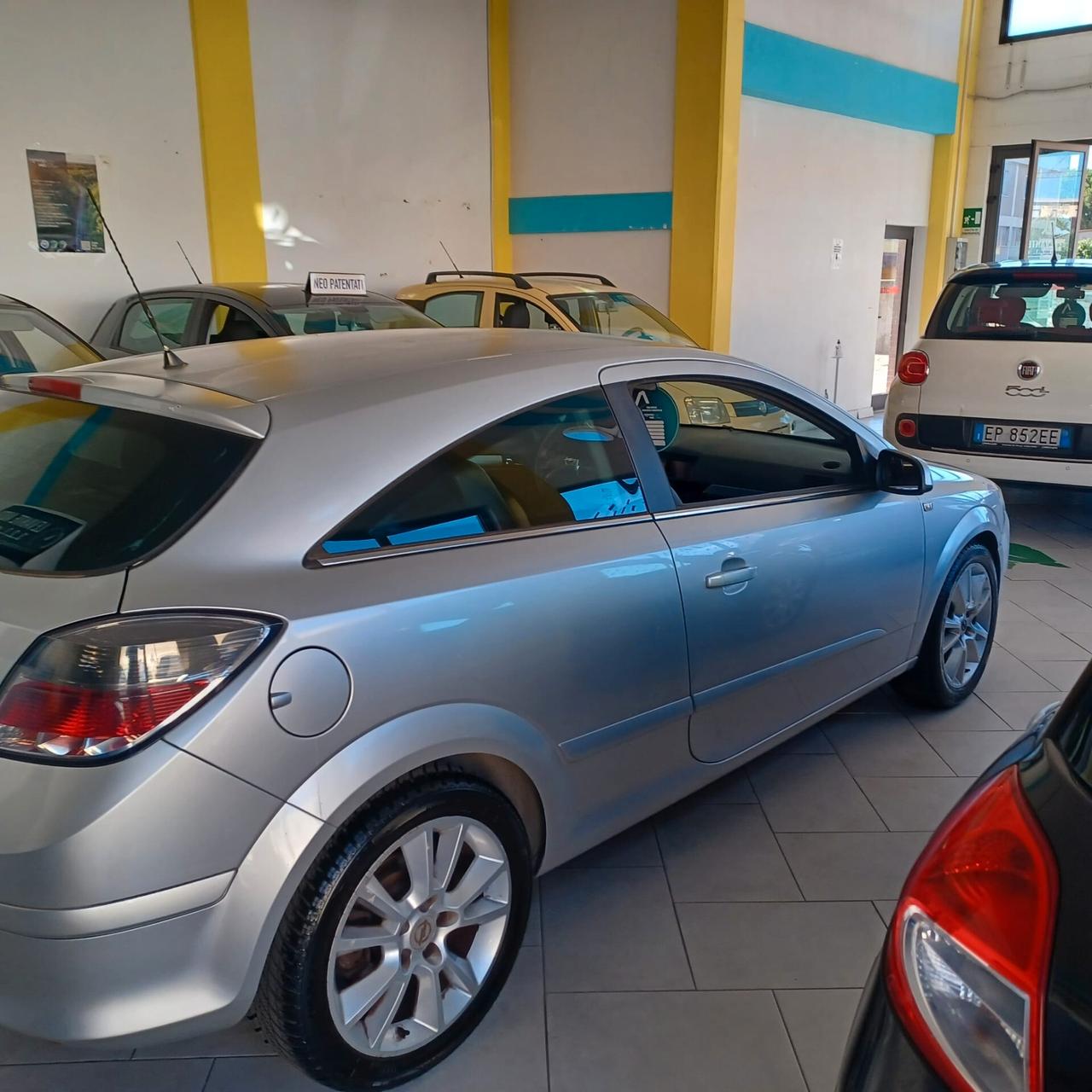 ASTRA 1.7 GT PER GLI AMANTI DELLE AUTO SPORTIVA