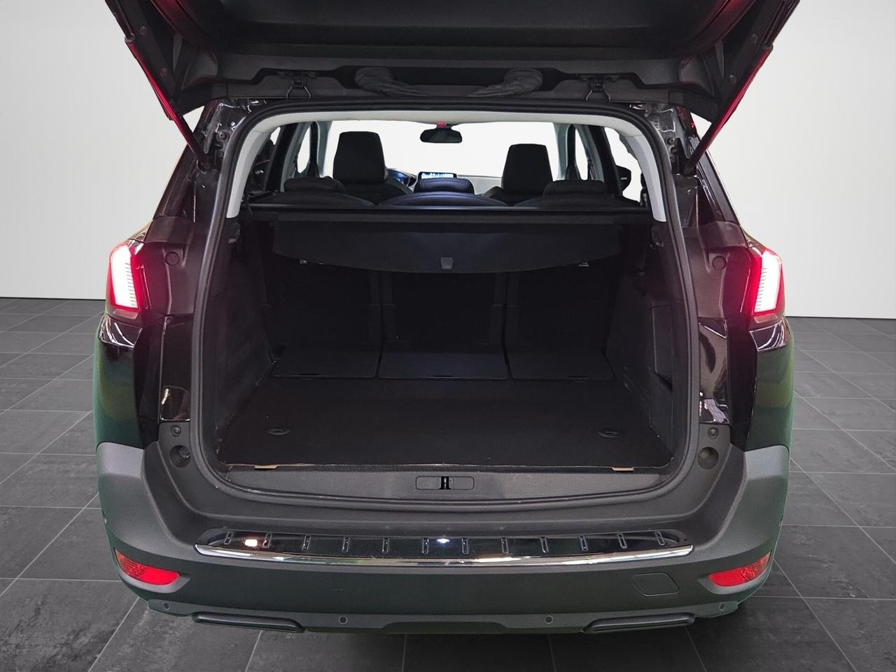 Peugeot 5008 BlueHDi 130 S&S EAT8 Allure AUTOCARRO N1