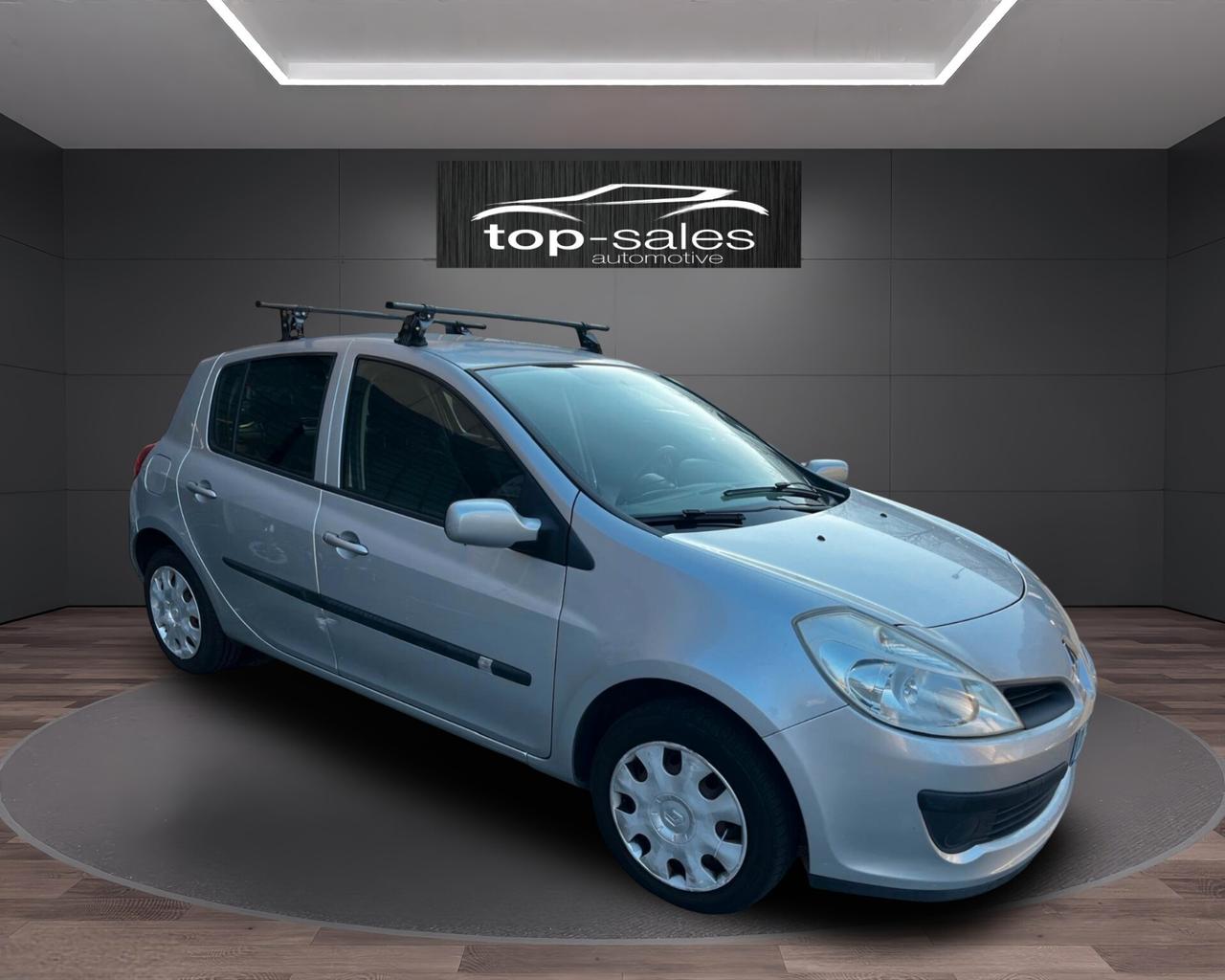 Renault Clio 1.2 16V 5 porte Luxe OK Neopatentati