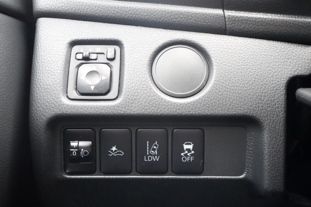 Mitsubishi L200 2.3 D Double Cab 4x4 Easy Select Invite Connect