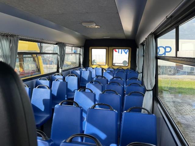 Mercedes-Benz 818 CDI SORA 43+2+1