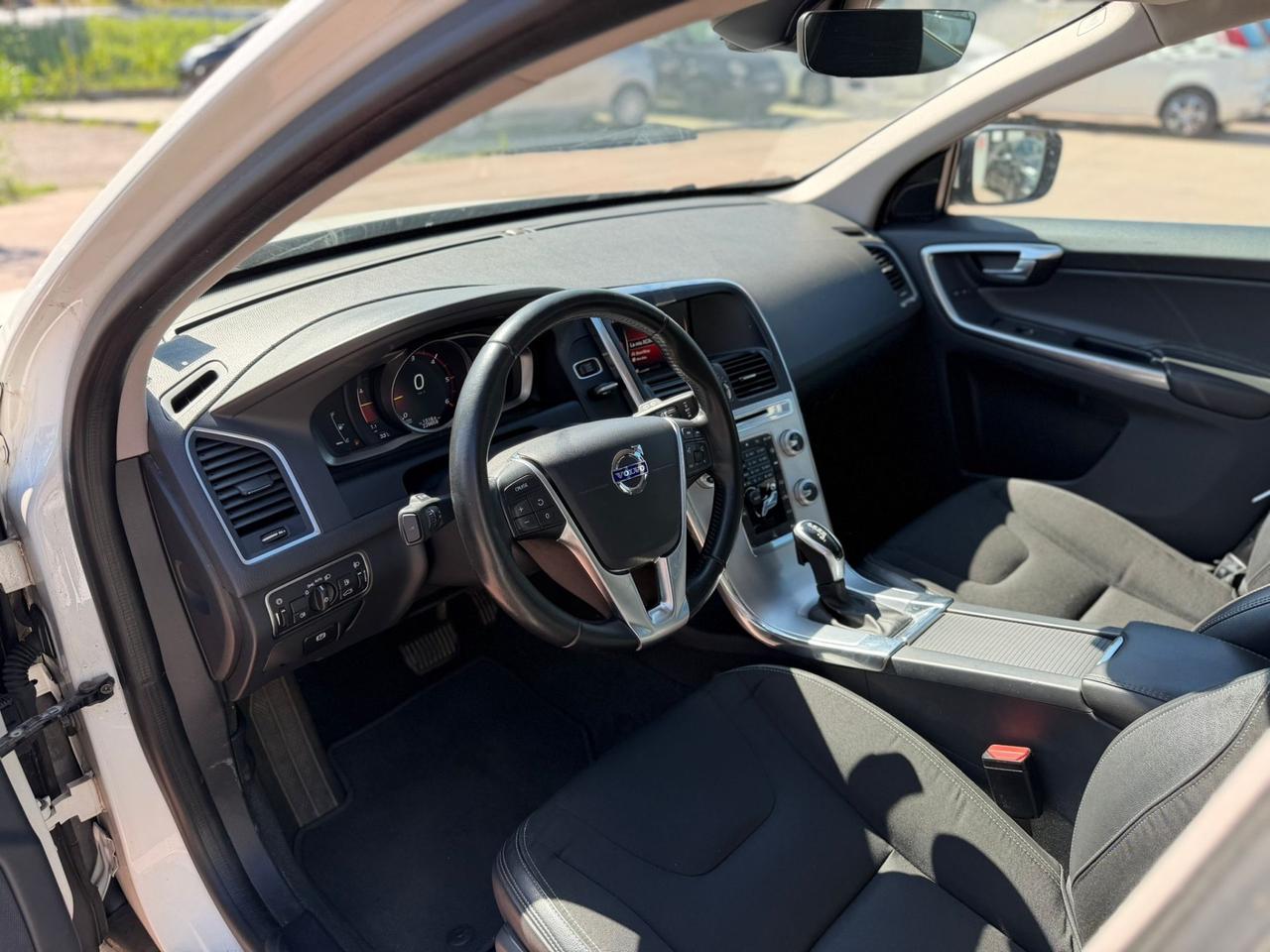 Volvo XC 60 XC60 D3 Geartronic R-design