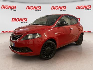 Lancia Ypsilon 1.0 firefly hybrid Silver s&s 70cv
