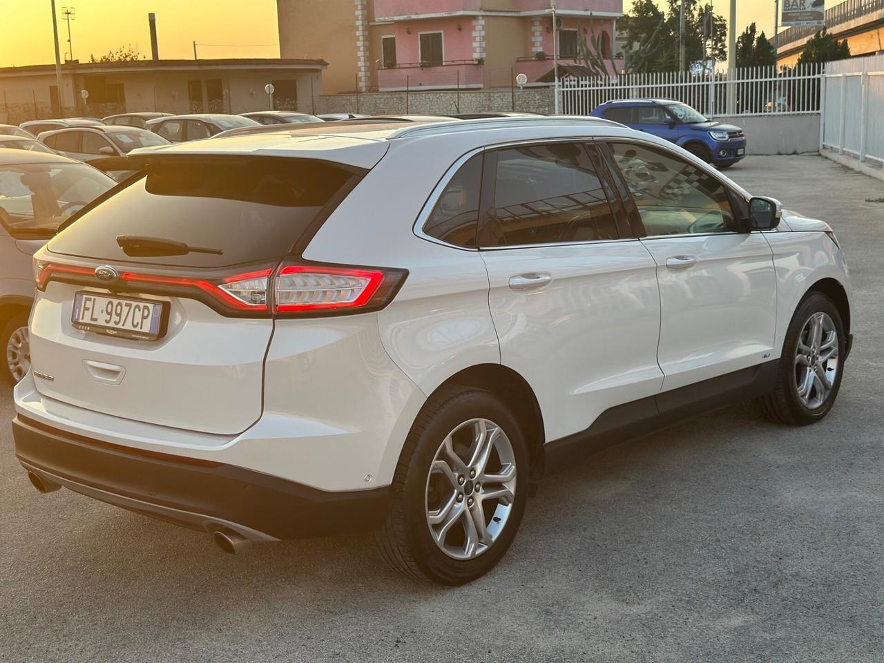 Ford Edge. 2017 2.0 Diesel 210 CV AWD AUT. Titanium