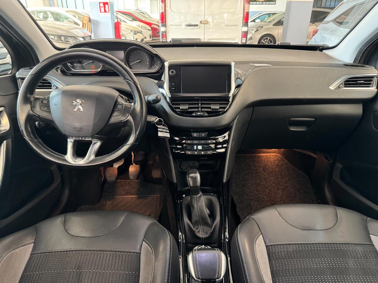 Peugeot 2008 1.6 bluehdi Allure 100cv my16