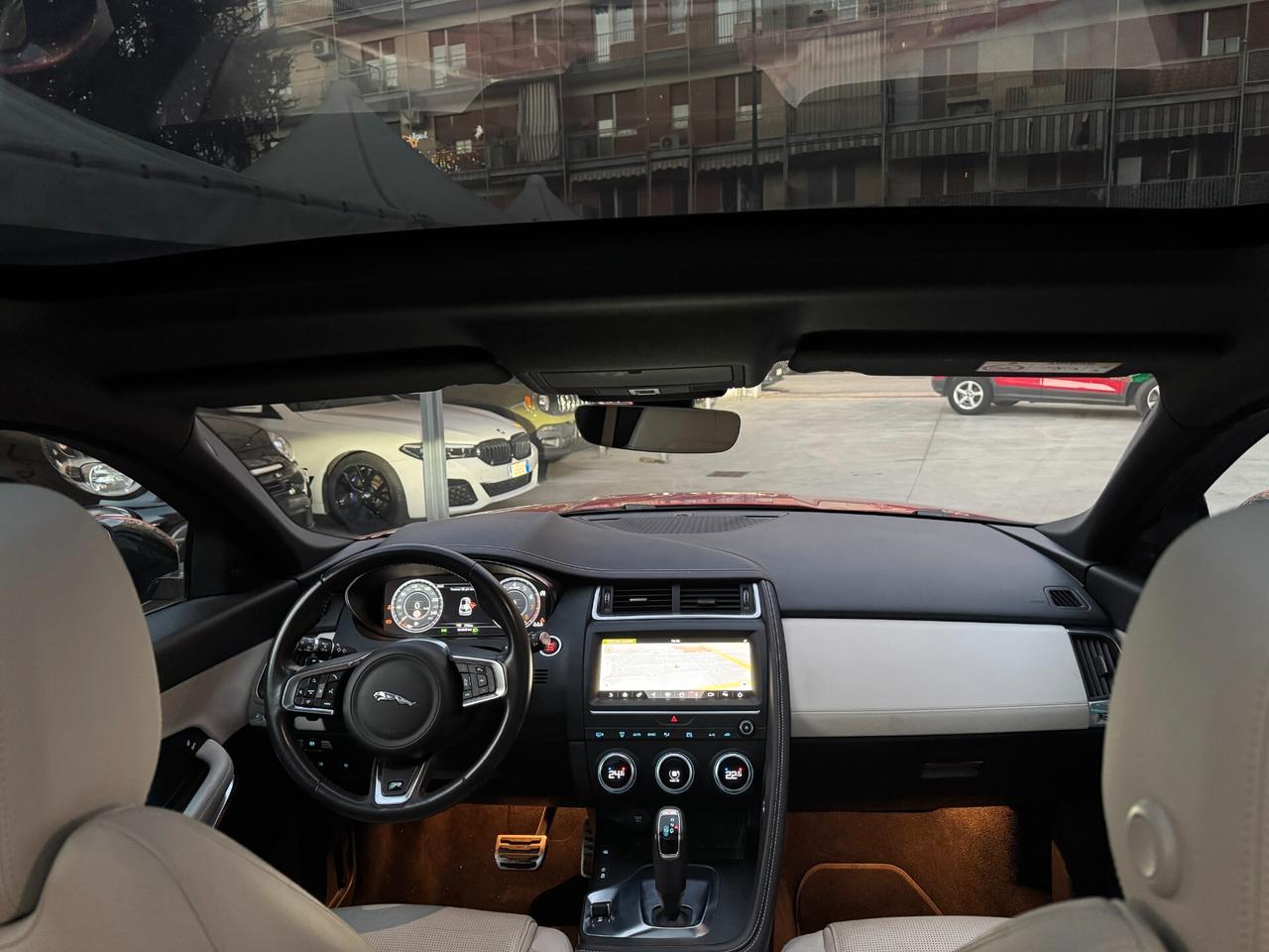 Jaguar E-Pace 2.0 AWD aut. R-Dynamic S