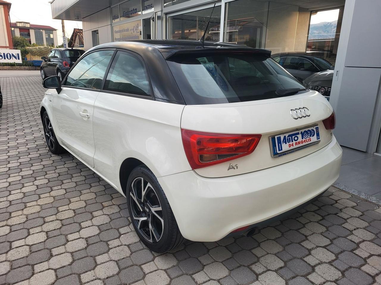 AUDI A1 1.6 TDI 105 CV *** TETTO NERO *** Coupè OK NEO-PATENTATI
