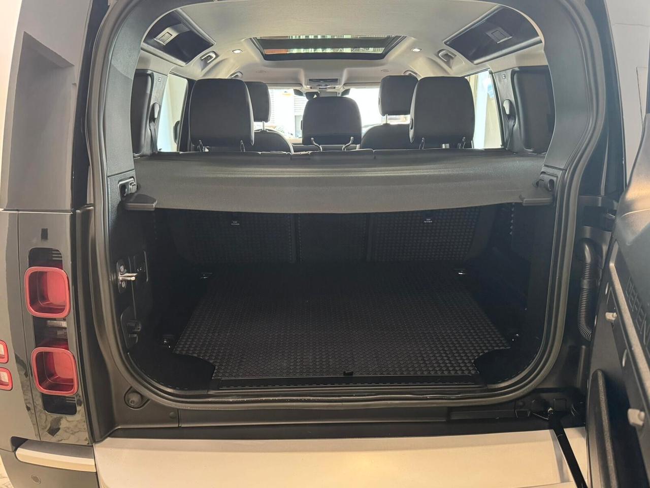 Land Rover Defender 110 3.0D I6 200 CV AWD Auto SE