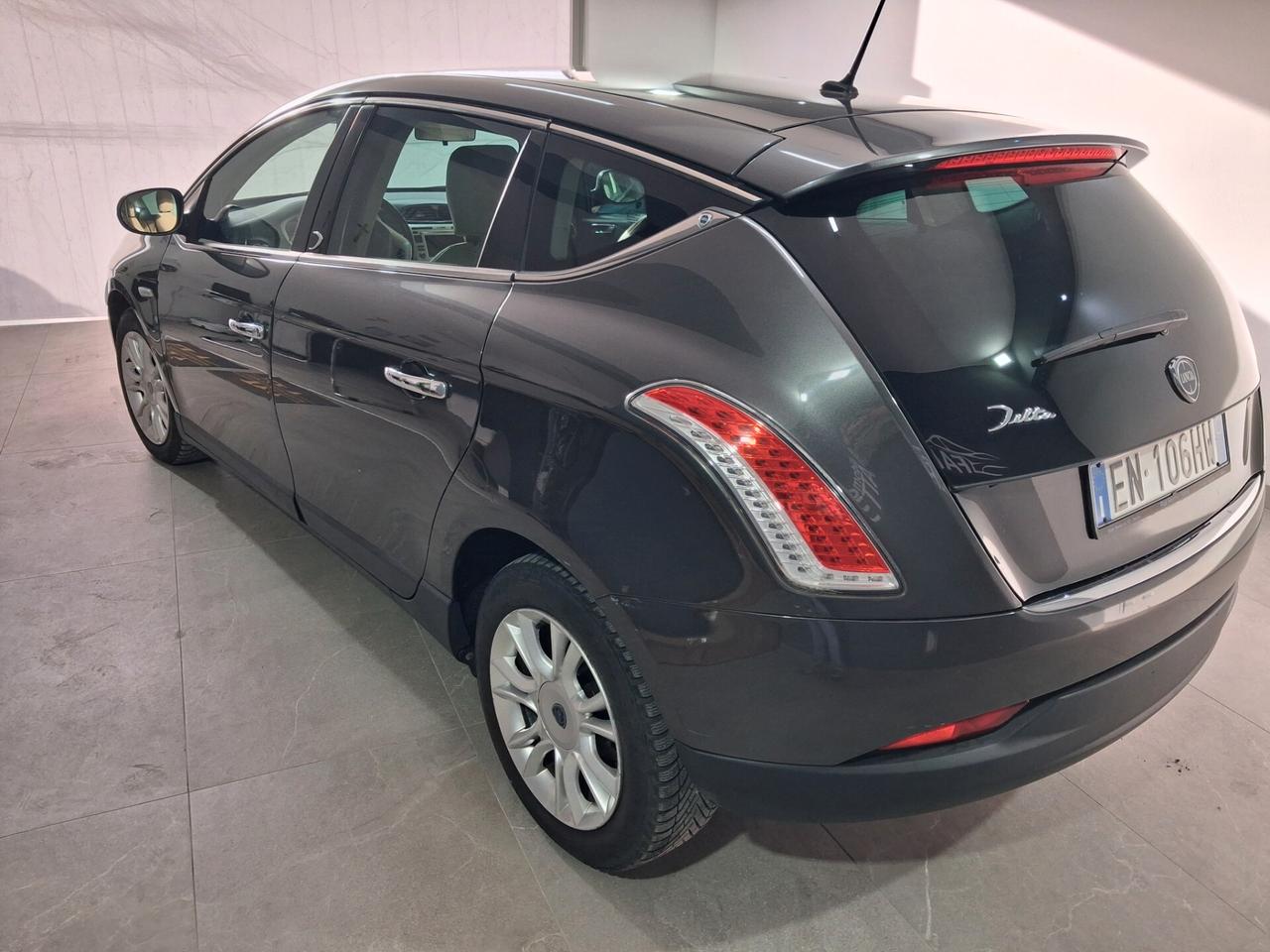 Lancia Delta 1.6 MJT DPF automatica unico proprietario