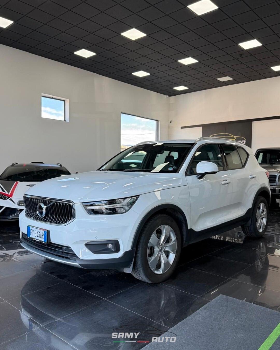 Volvo XC40 AWD