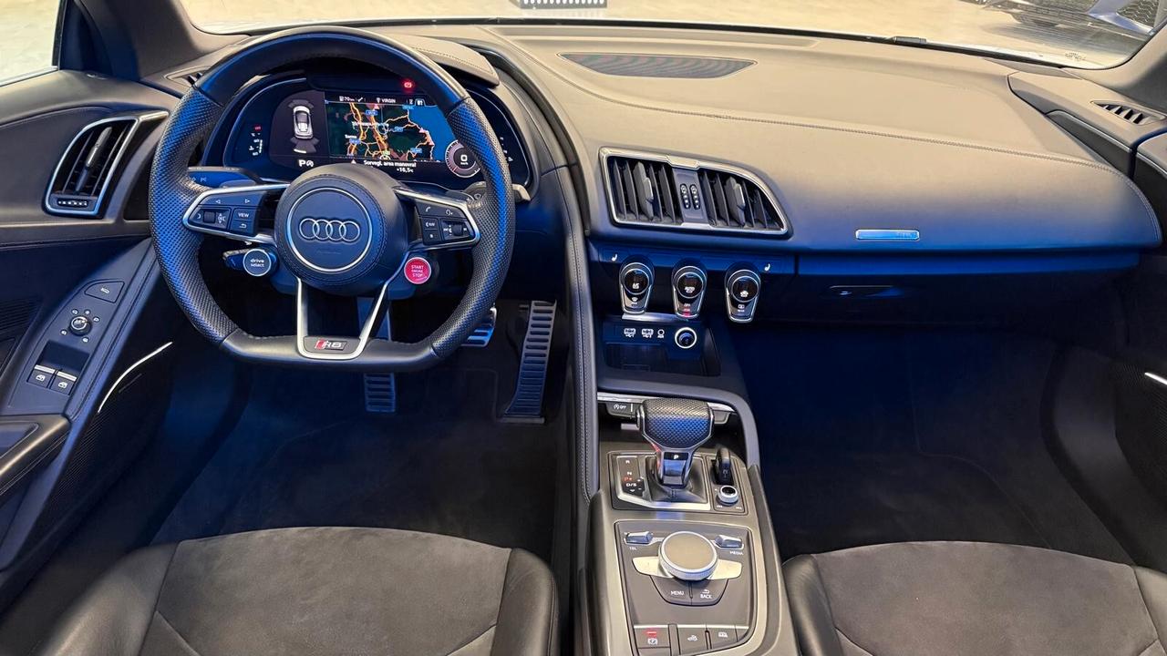 Audi R8 SPYDER 5.2TFSI V10 RWD S-TRONIC 2020