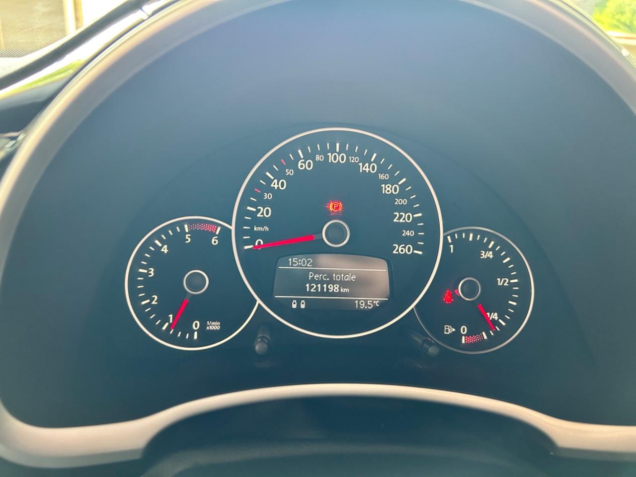 Volkswagen Maggiolino 1.6 TDI Design