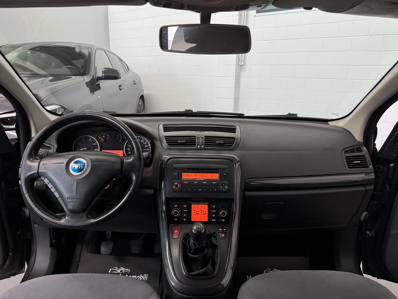 Fiat Croma mjt 16V 1.9cc 150cv Doppio tetto panoramico Finanziabile