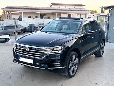 Volkswagen Touareg 3.0 V6 TSI eHybrid Elegance R Line Extra Full
