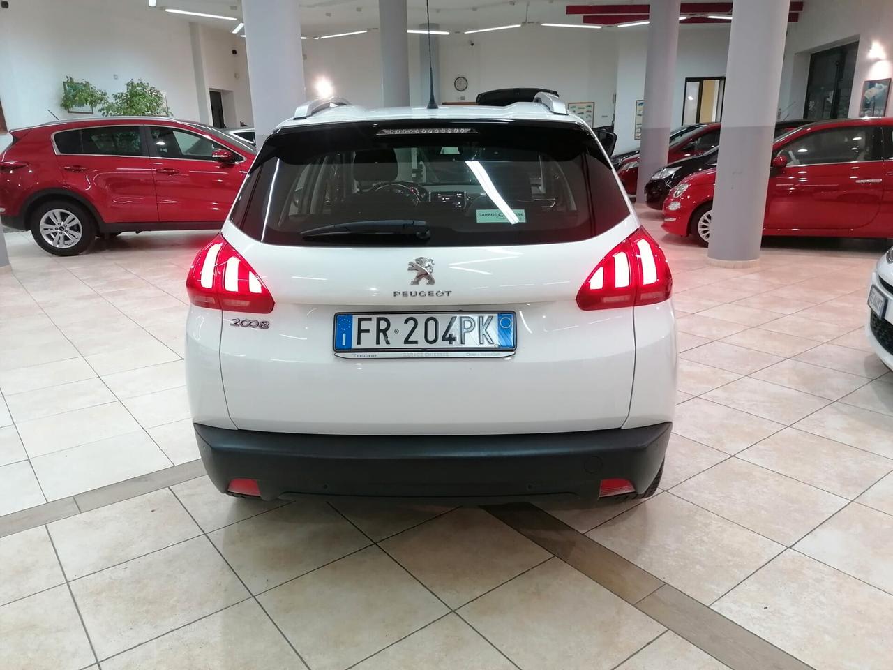 PEUGEOT 2008 1.2 BENZINA PURE TECH ALLURE(ADATTA NEOPATENTATI)