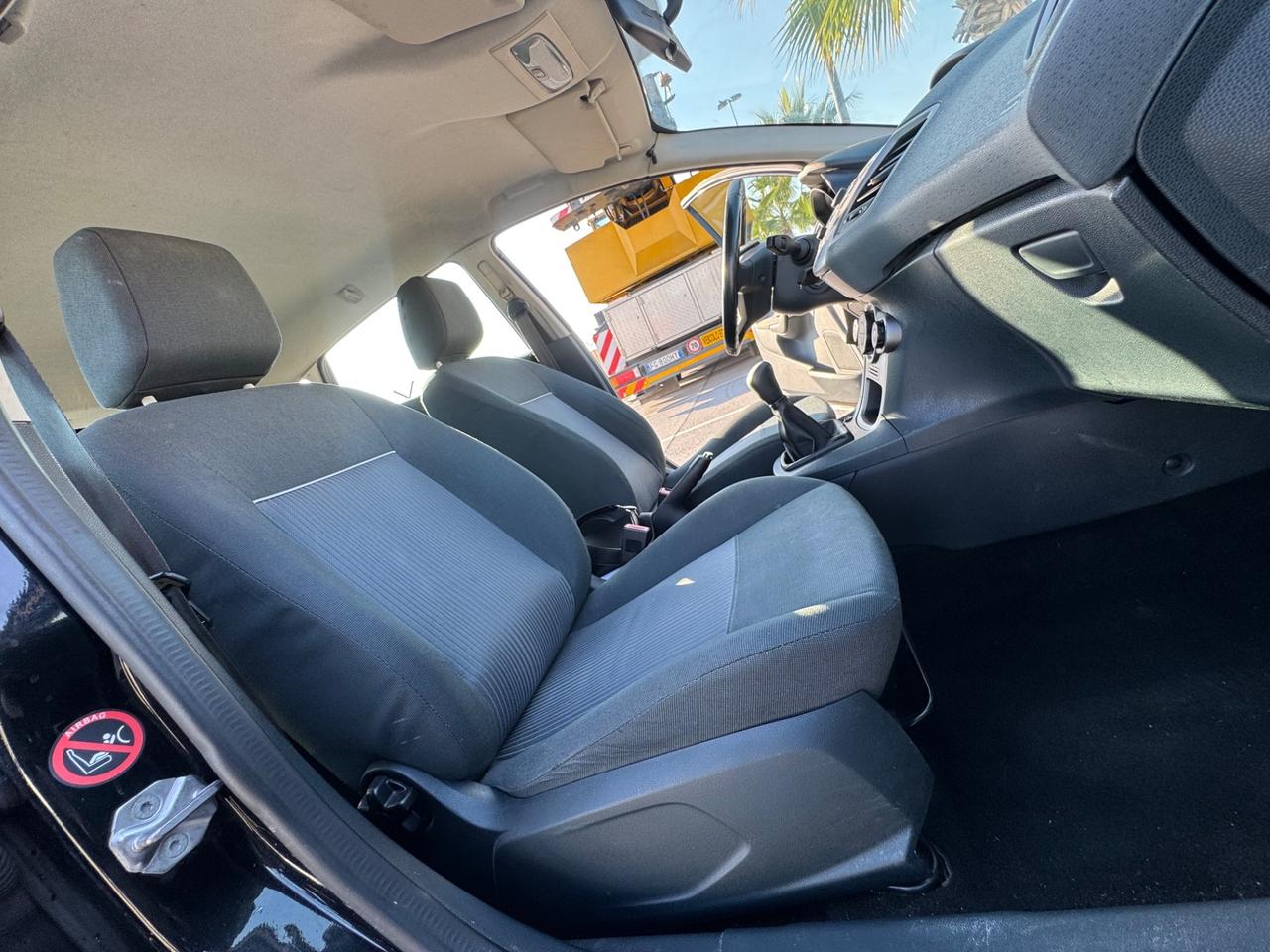 FORD FIESTA 1.2 BENZINA NEO PATENTATI KM REALI 12MESI DI GARANZIA