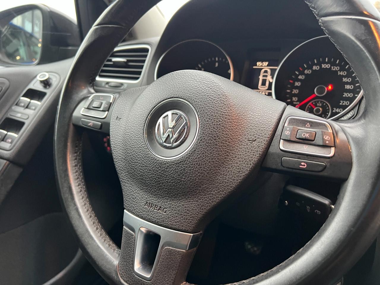VW GOLF 1.6 TDI HIGHLINE/LED+PELLE/UNIPROP