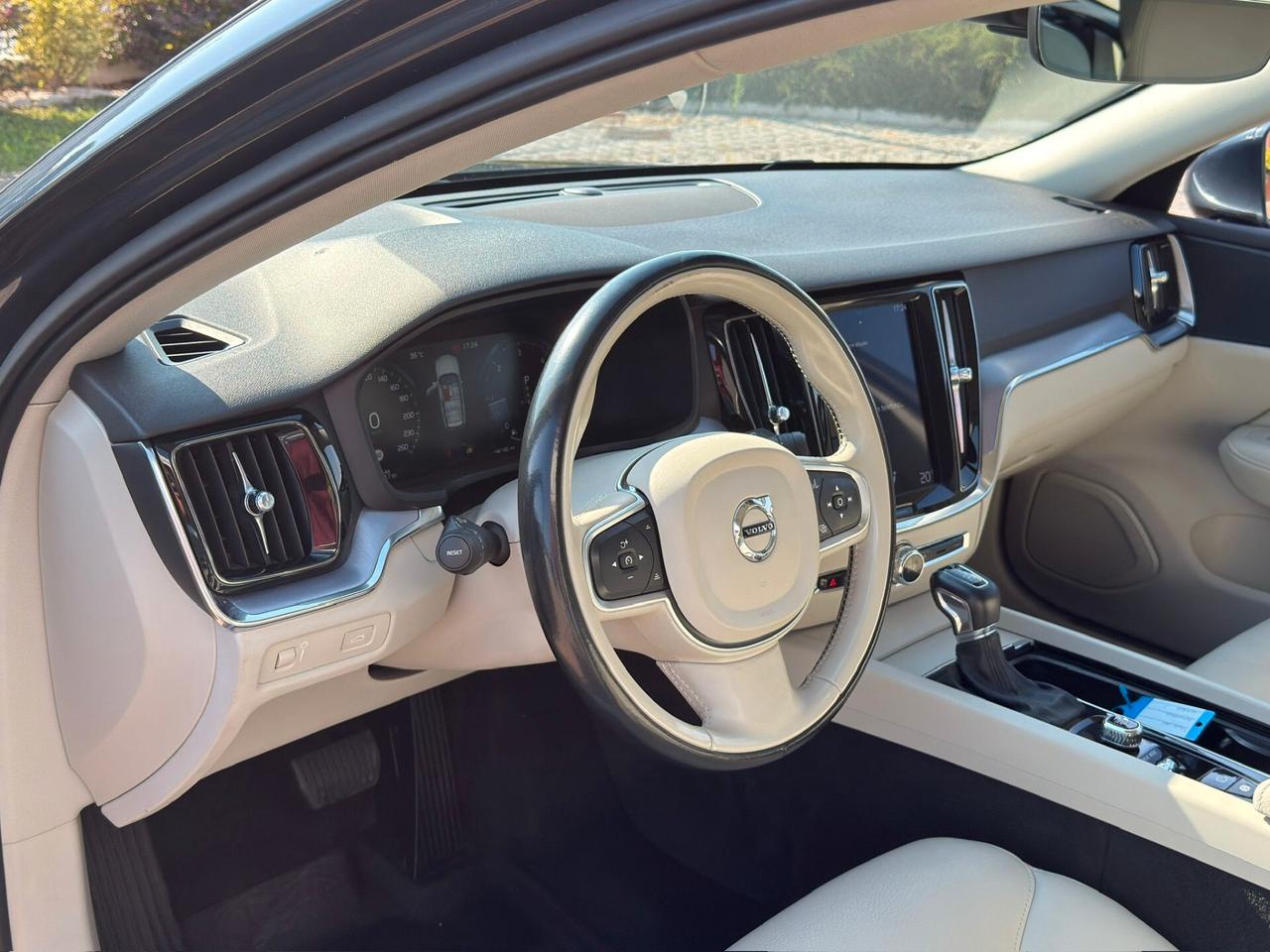 Volvo V60 2.0 D3 Geartronic