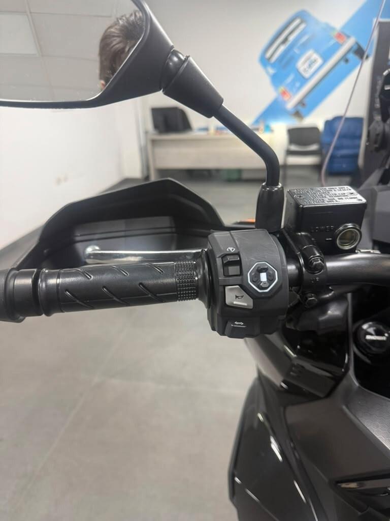 Honda ADV 350