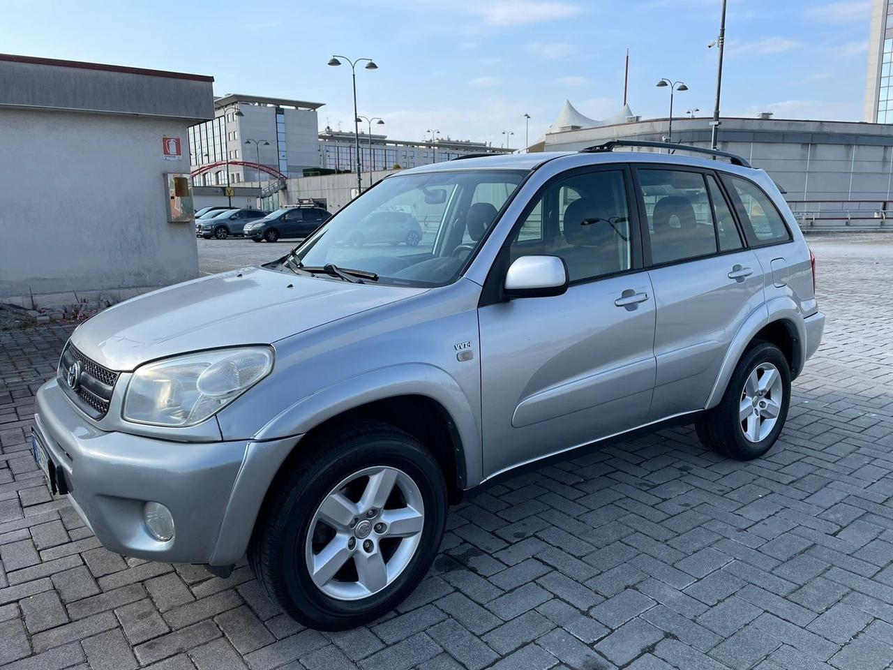 Toyota RAV 4 2.0 4X4 PERMANENTE 16V cat 5 porte Sol