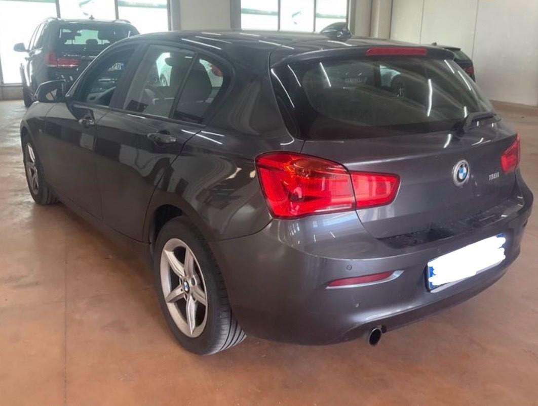 Bmw 118i 5p. Advantage 136cv