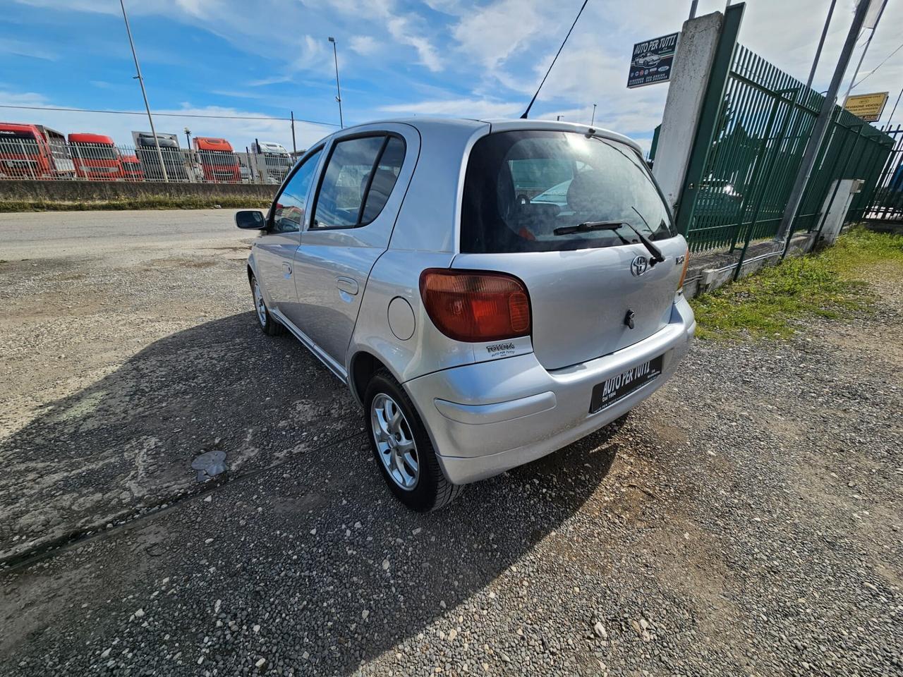 Toyota Yaris 5 porte Sol-2005