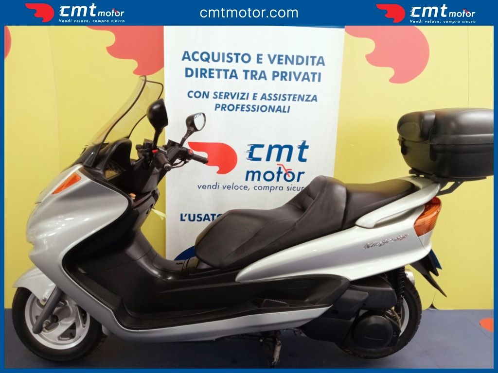 Motorbikes Yamaha Majesty 250 Anno 2001 Yamaha Majesty 250 Anno