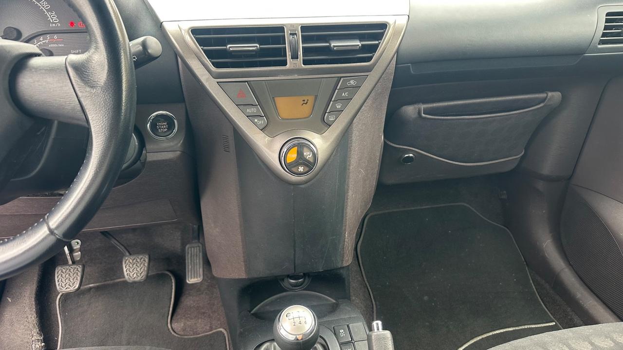 Toyota iQ 1.4 diesel 90cv