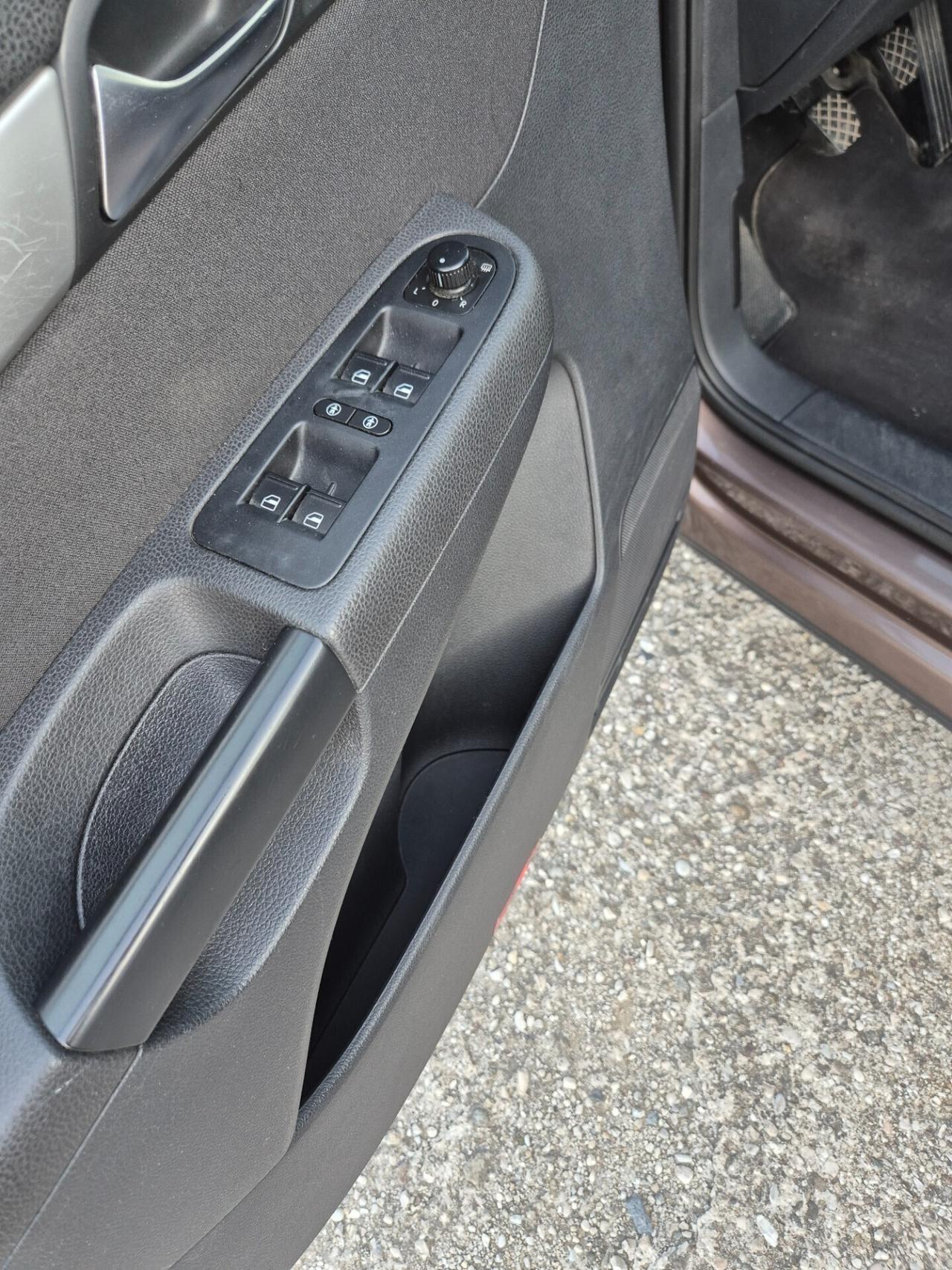 Volkswagen Sharan 2.0 TDI 16V 5 posti