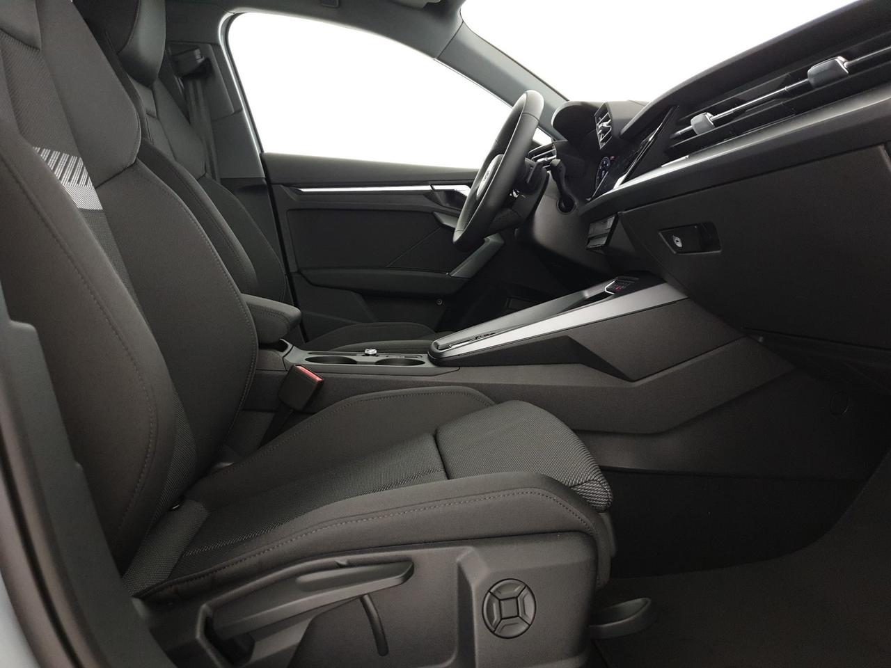 Sportback 2.0TDI 150CV S tronic Business Advanced