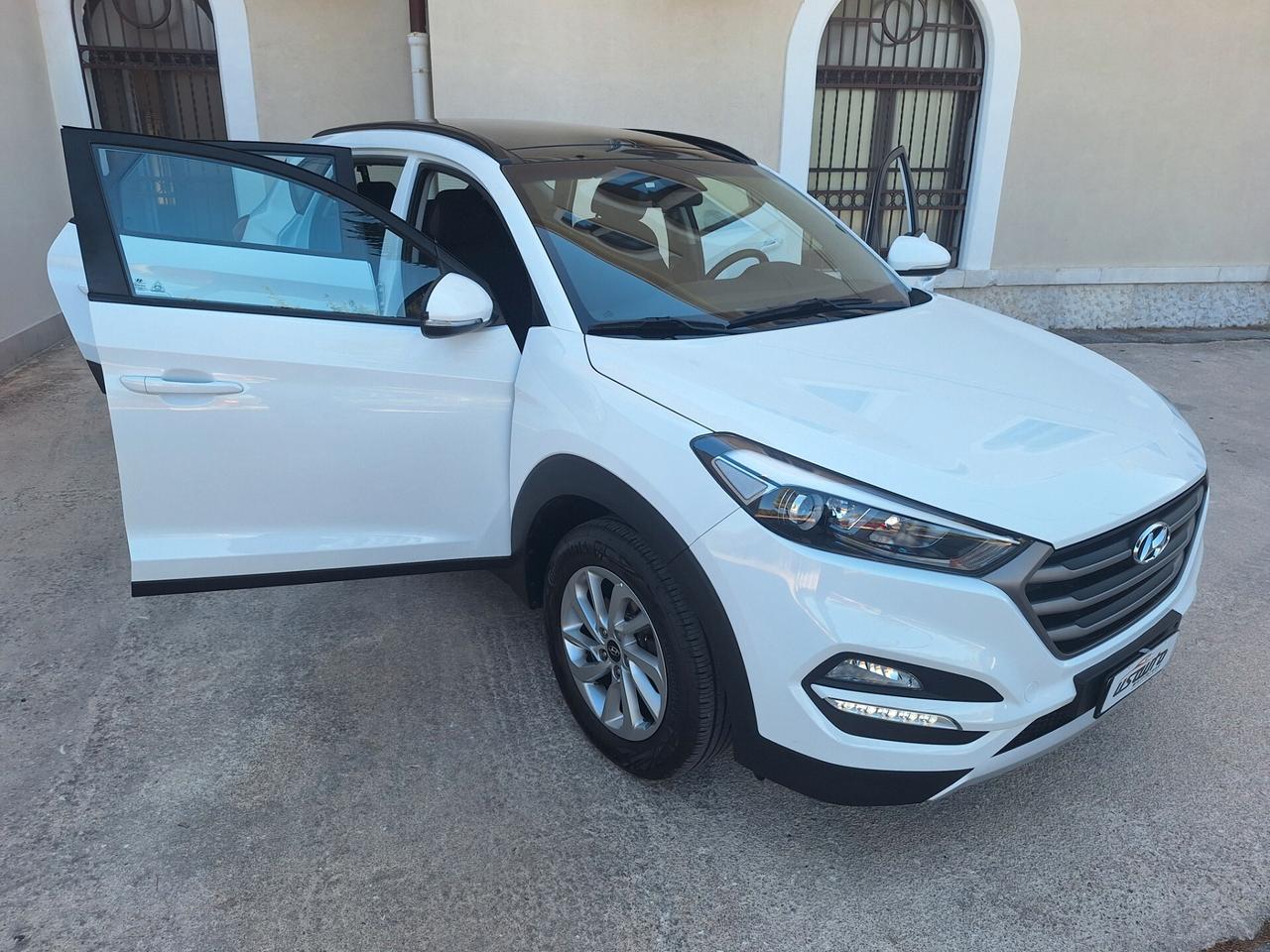 Hyundai Tucson 1.7 CRDI TETTO NAVI CAMERA 2018