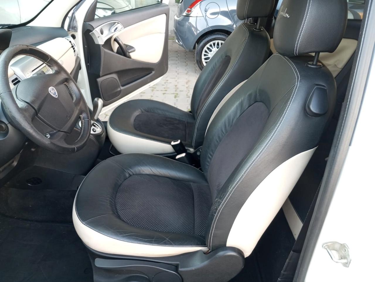 Lancia Ypsilon 1.3 MJT 90 CV Platino