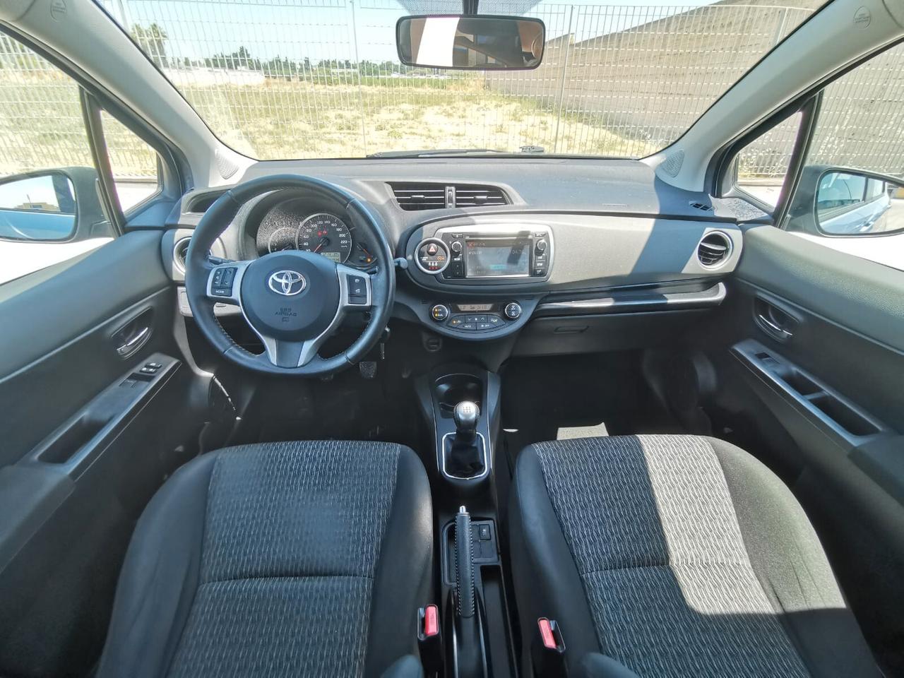 Toyota Yaris 1.0 5 porte Lounge 2013