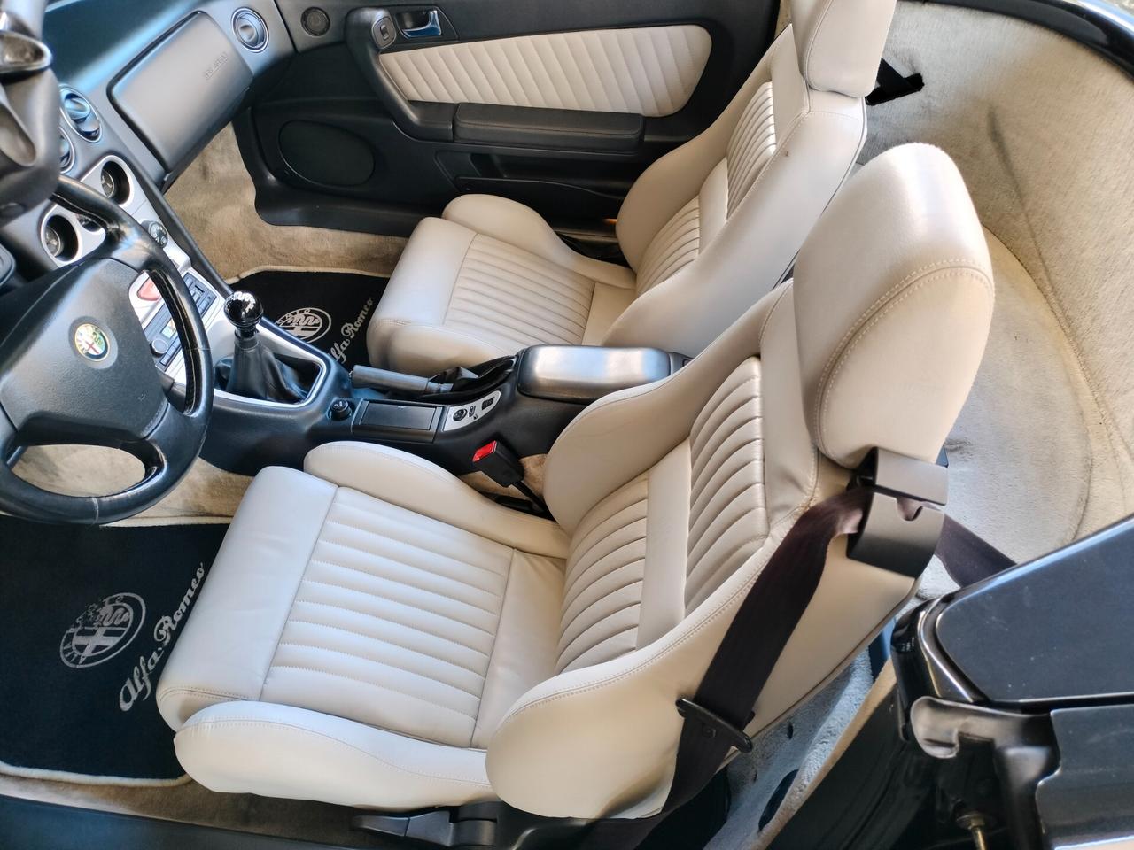 Alfa Romeo GTV Spider 2.0i 16V Twin Spark cat L