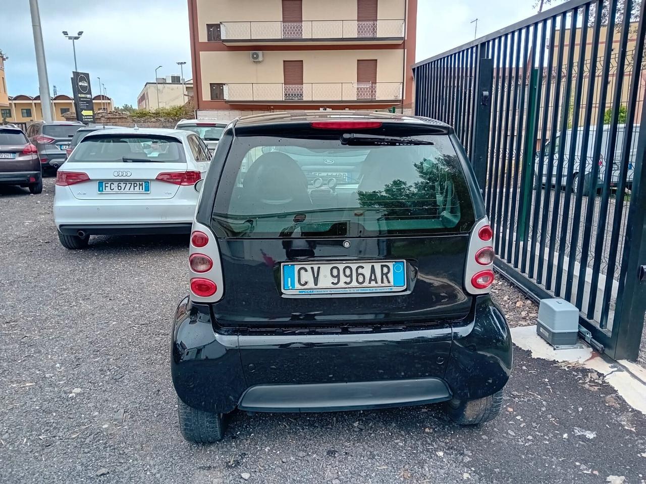 Smart ForTwo 700 coupé pure (45 kW)