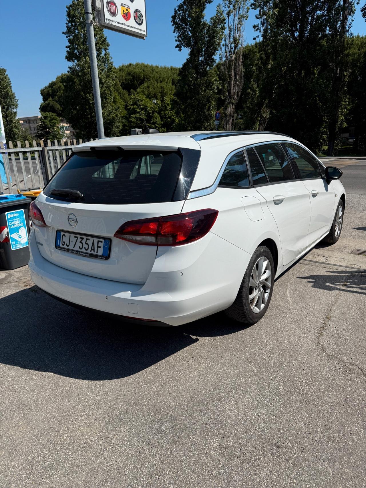 Opel Astra 1.5 CDTI 105 CV S&S Sports Tourer Business Elegance NESSUN VINCOLO