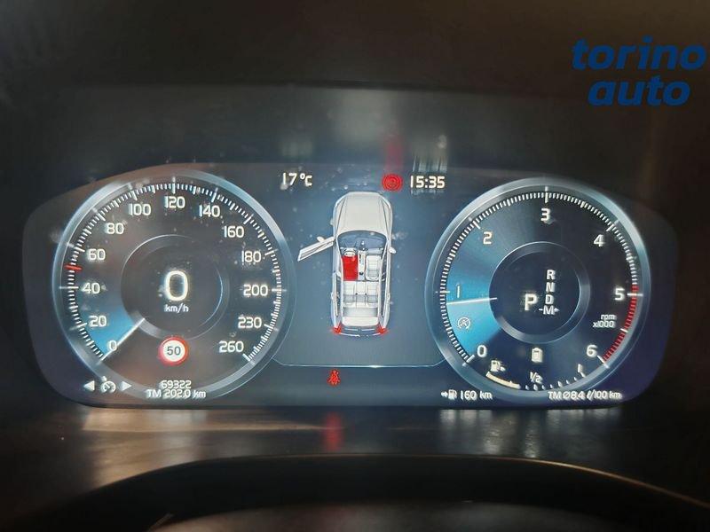 Volvo XC60 B4 automatico Momentum