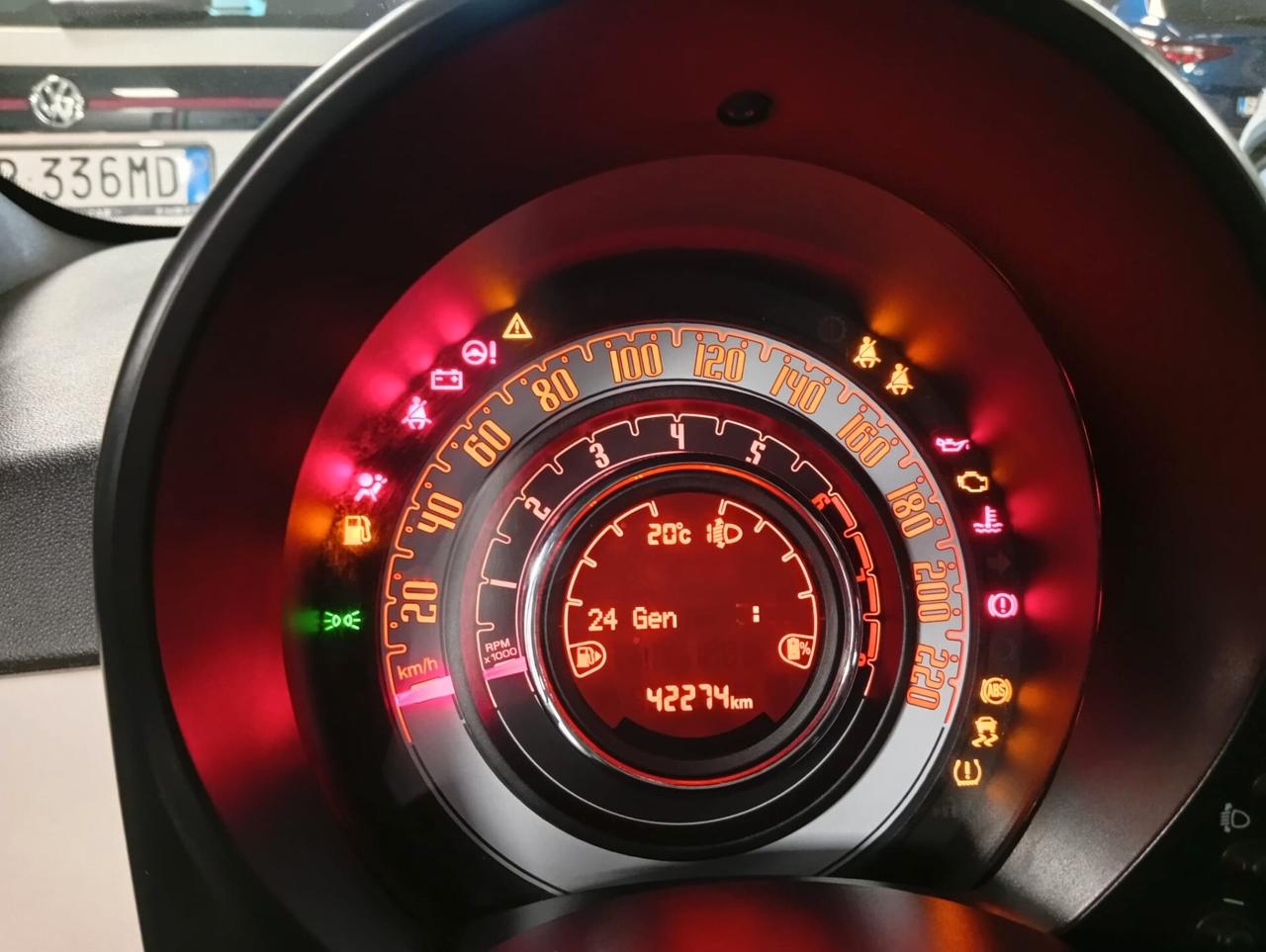 Fiat 500 1.0 Hybrid Red