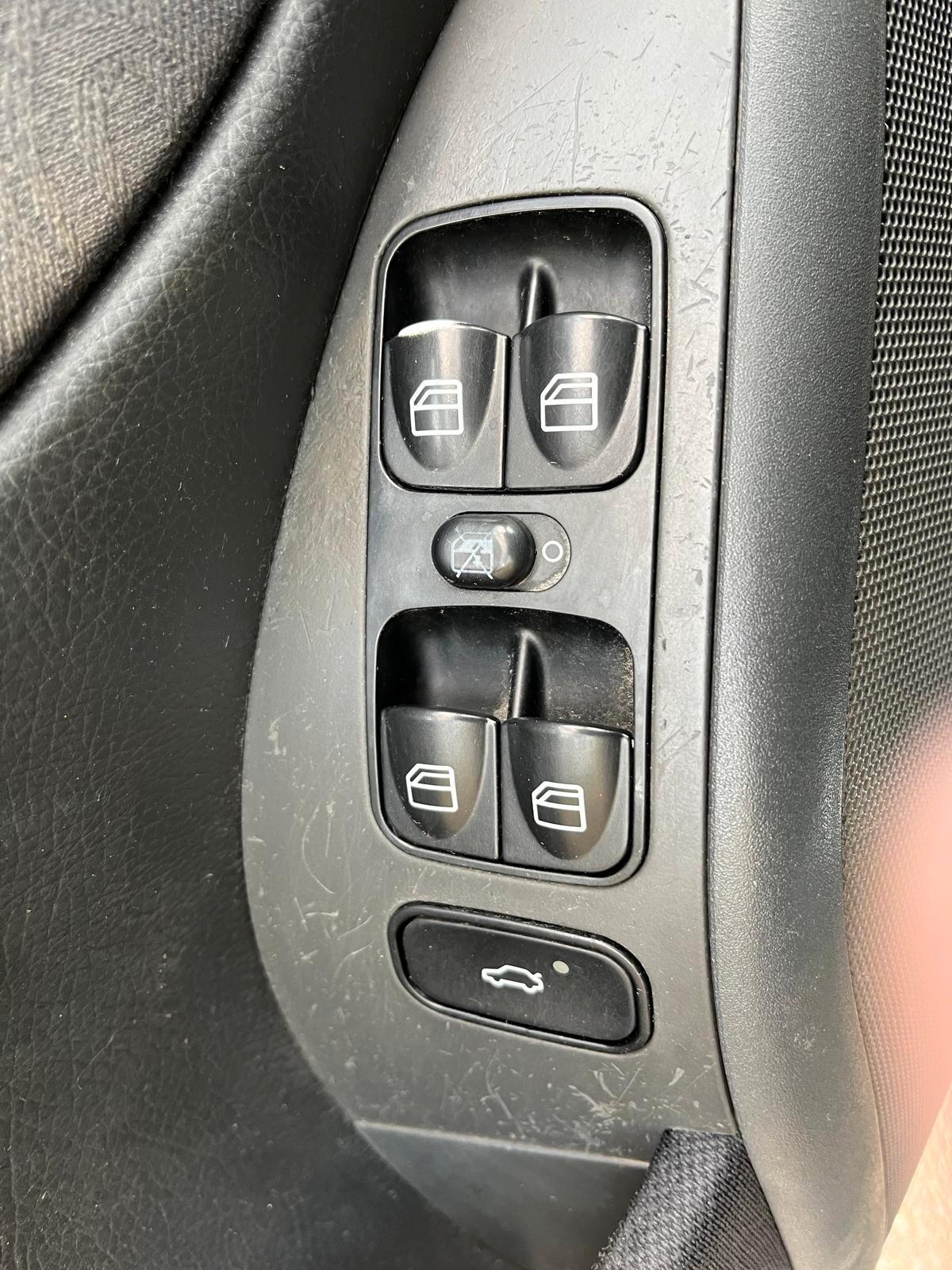 Mercedes-benz C 220 CDI 143CV cat Elegance