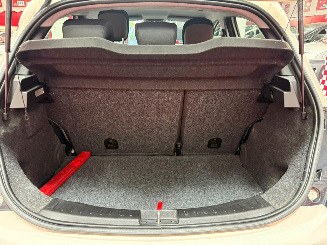 Lancia Ypsilon 1.2 69cv GPL Ecochic - 2012