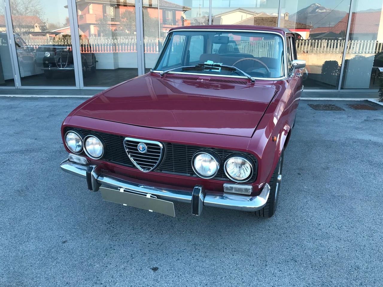 alfa romeo 2000 del 72 con targa originale