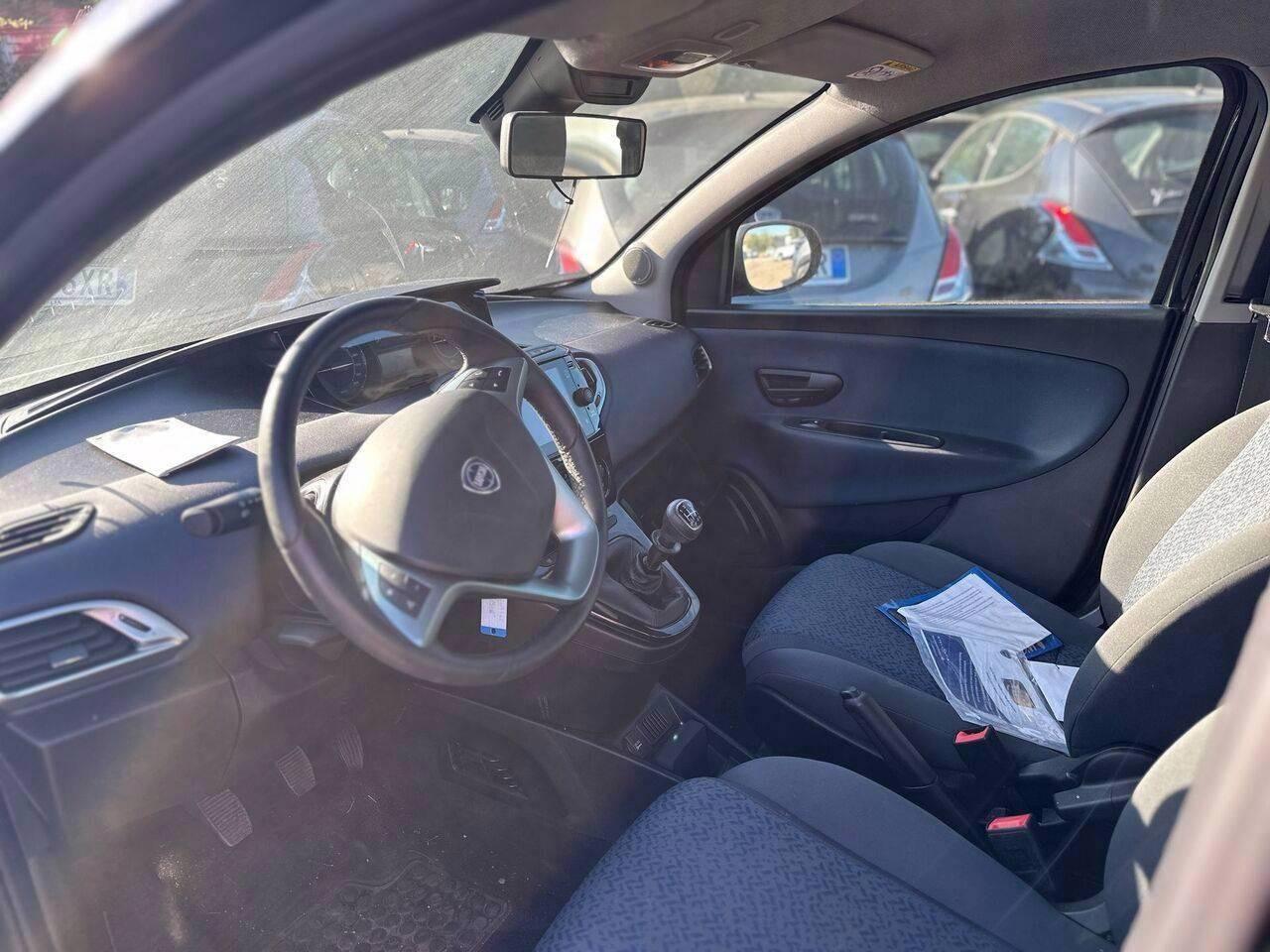 LANCIA Ypsilon III 2021 - Ypsilon 1.0 firefly hybrid Gold s&s 70cv