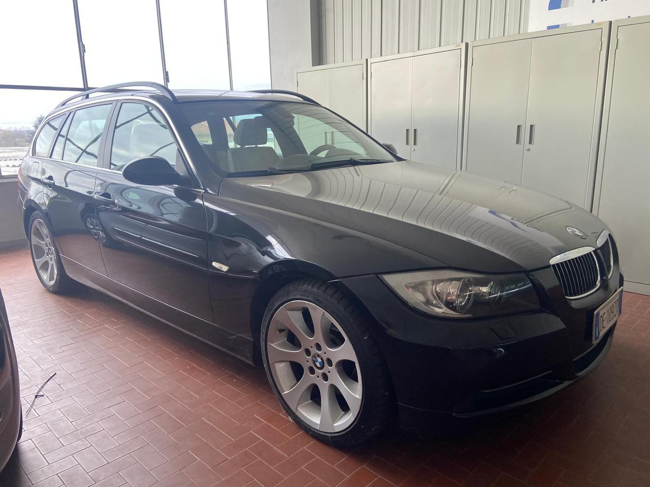 BMW Serie 3 330xd touring msport