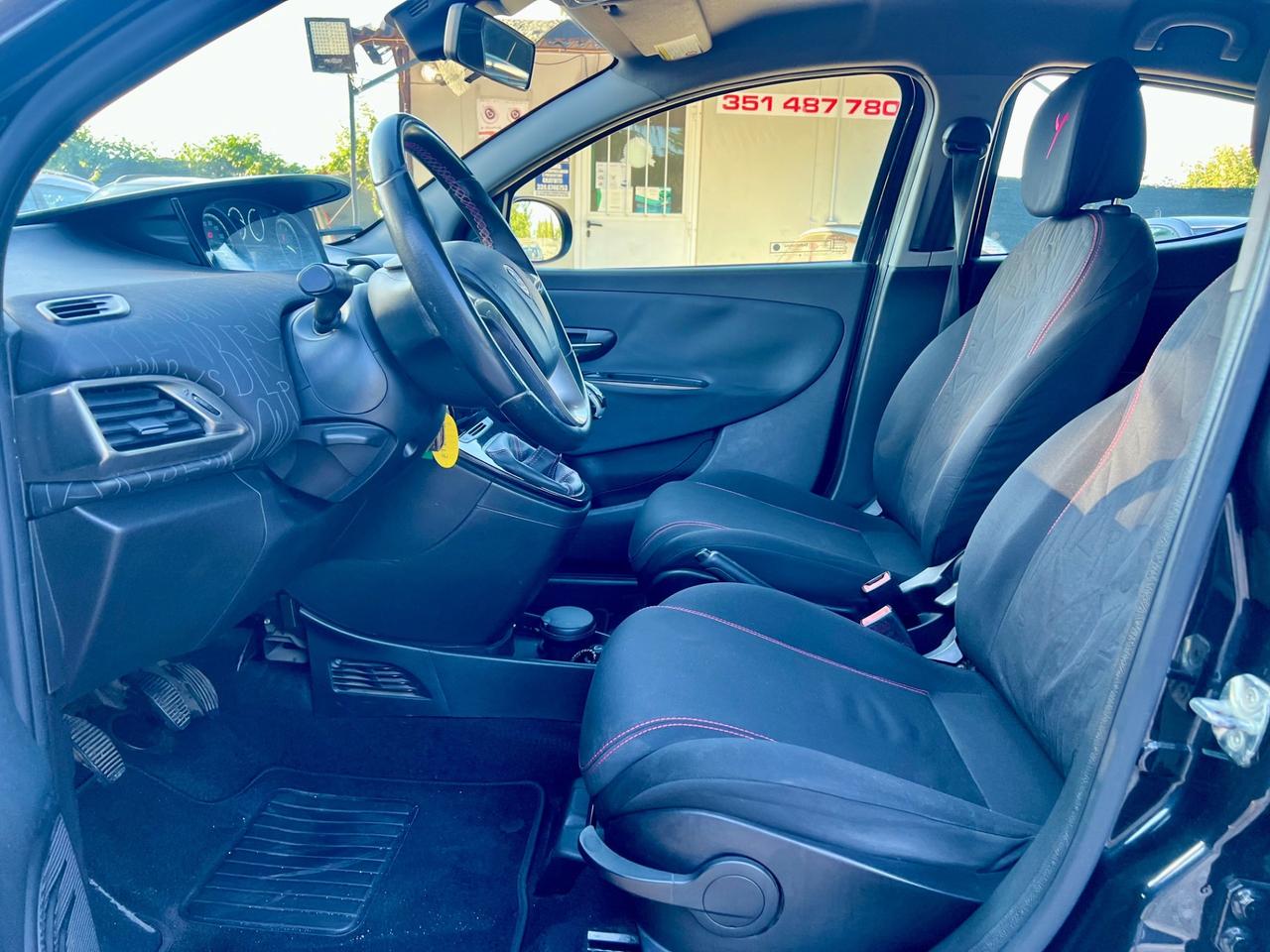 Lancia Ypsilon 1.2 69 CV EURO 6