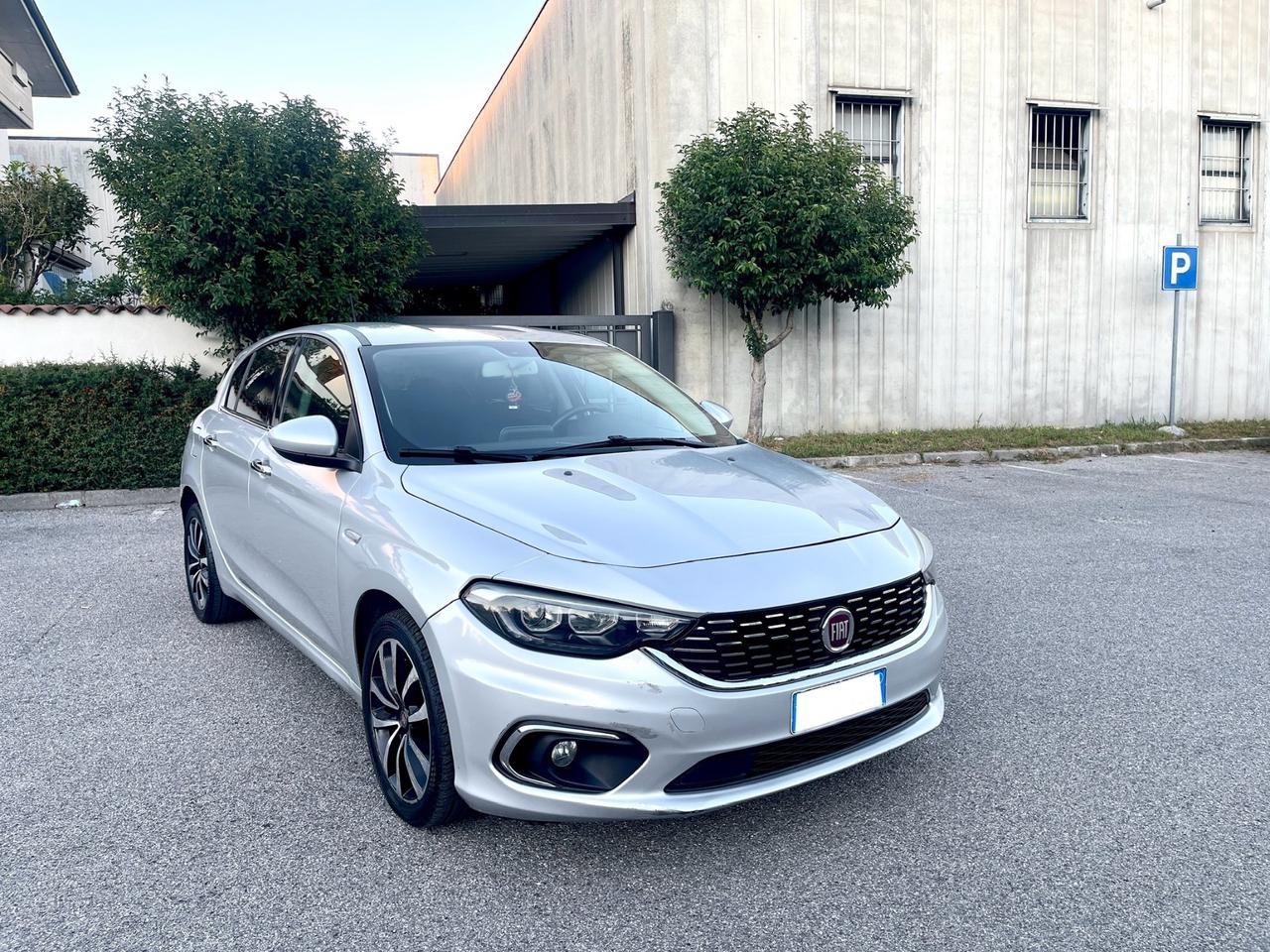 Fiat Tipo 1.6 Mjt S&S DCT 5 porte Lounge 2017