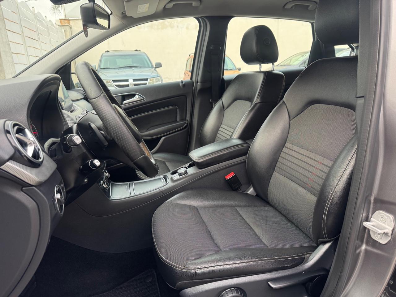 Mercedes-benz B180 1.5 DIESEL 109CV PREMIUM 11/2015