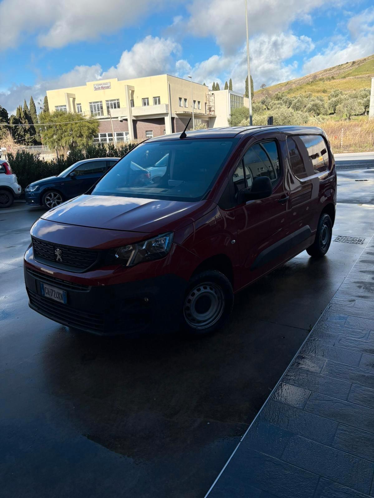 Peugeot Partner BlueHDi 100 S&S PC Furgone Pro